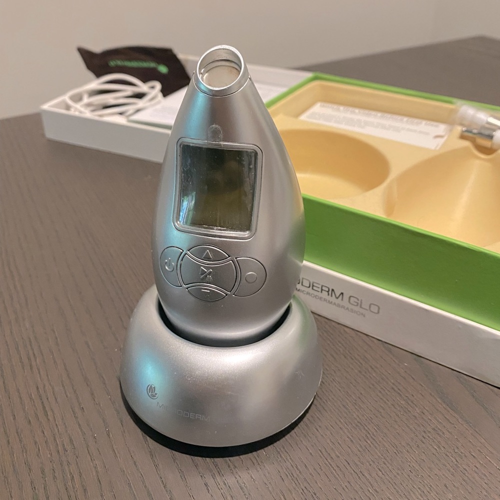 Clinical Micro Dermabrasion Kit.